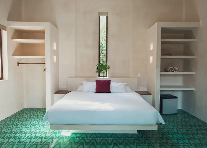 Holistika Hotel
