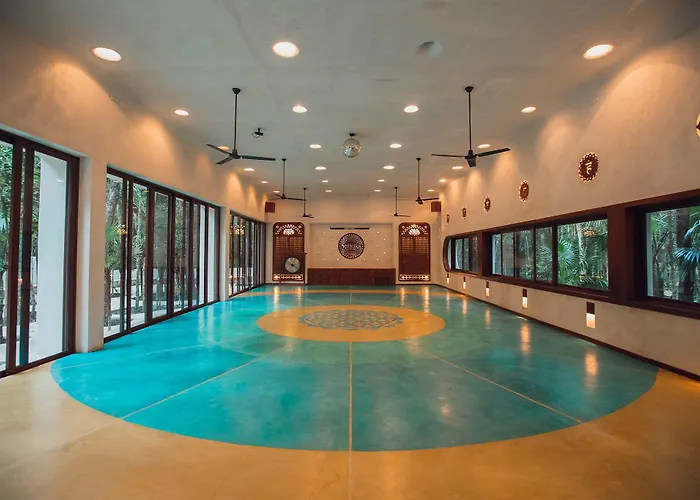 Holistika Hotel